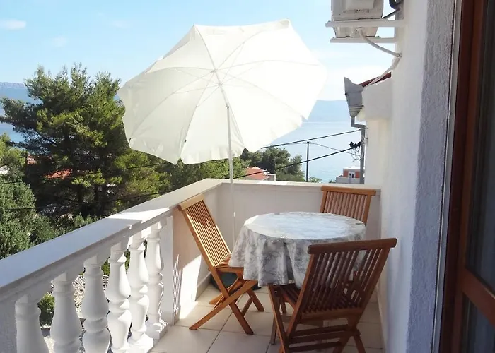 Cute Apartments Near The Sea