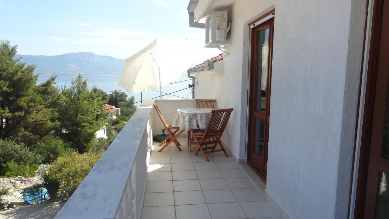 Apartment Cute Near The Sea Slatine