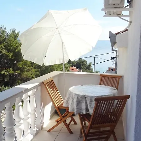 Cute Apartments Near The Sea Slatine Exterior photo
